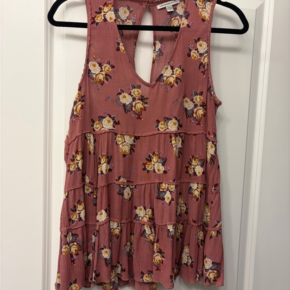 American Eagle Outfitters | Mauve Floral 3 Tier Sleeveless Top with Lace Trim